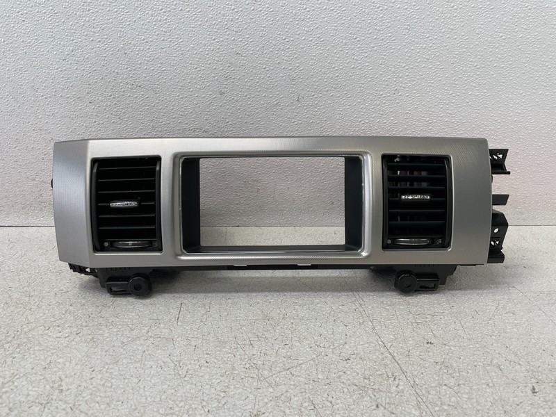 13 14 15 Jaguar XF Center Console Radio Air Vent Grille Bezel Trim 1371 OEM