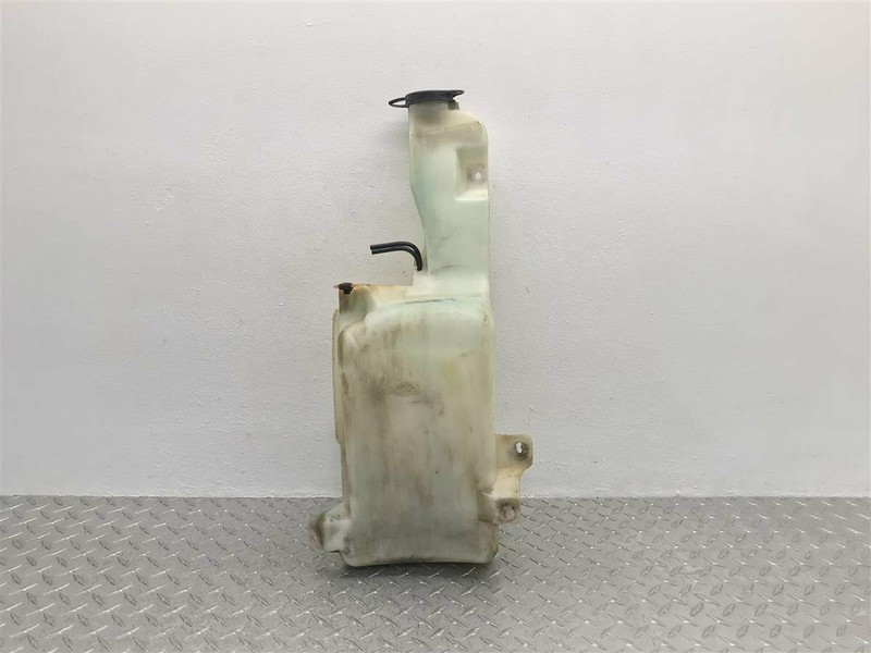 00-06 TAHOE YUKON WINDSHIELD WASHER OVERFLOW RESERVOIR W/REAR WIPER OEM 12487671