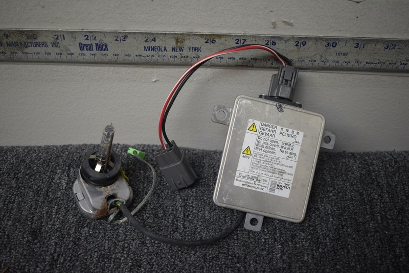 2011 MITSUBSHI OUTLANDER HEADLIGHT BALLAST MODULE FACTORY OEM