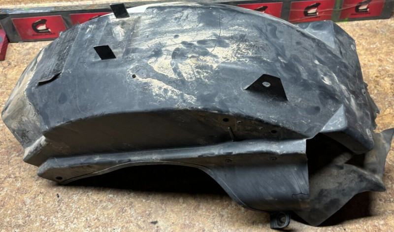 2001 Kawasaki ZG1000 Concours Front Guard Fender Reflector Plastic ZG 1000