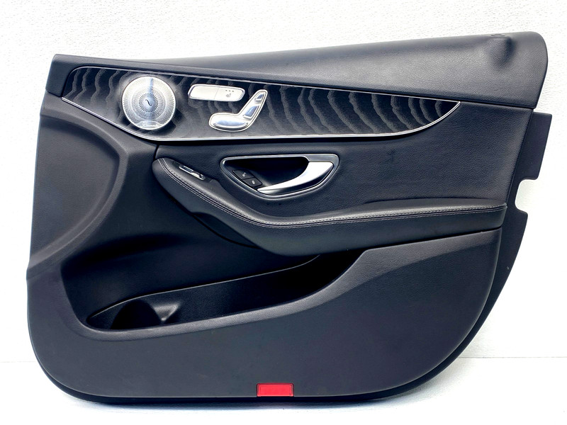 15-18 MERCEDES C300 W205 FRONT RIGHT PASSENGER DOOR PANEL BLACK OEM A0.49