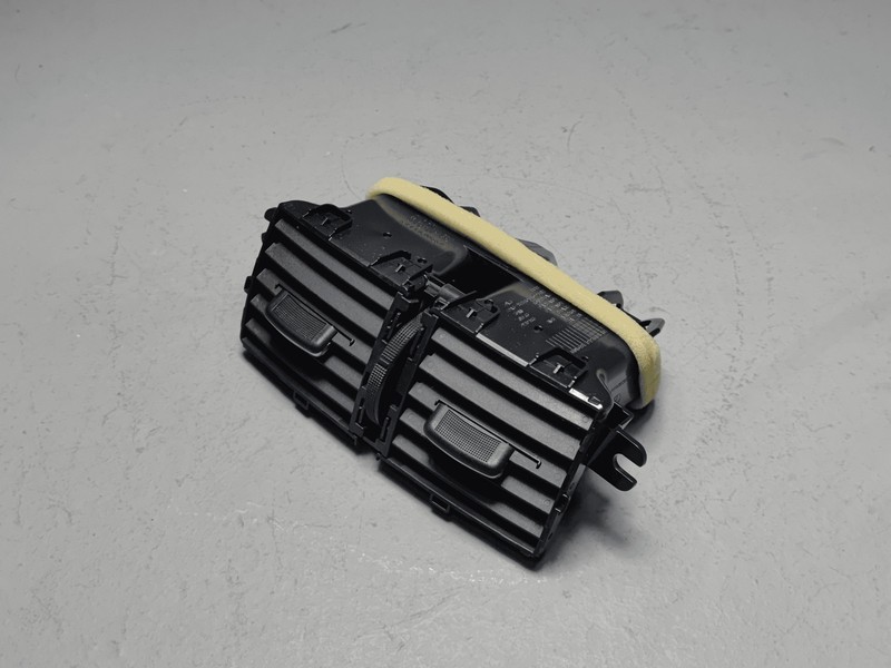 2021 Nissan Rogue Center Console Rear Back Panel Air Vent Grille OEM