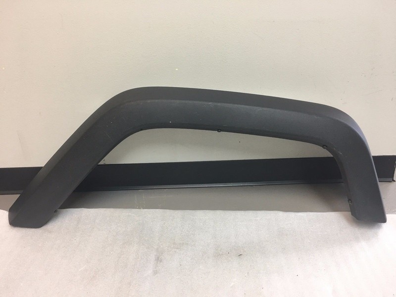 GENUINE 08 JEEP WRANGLER RUBICON 07-16 LEFT WHEEL FLAIR TRIM REAR 11009F