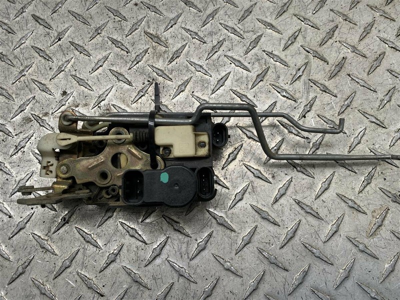 1999 CHEVROLET S10 BLAZER PASSENGER POWER LOCK ACTUATOR OEM