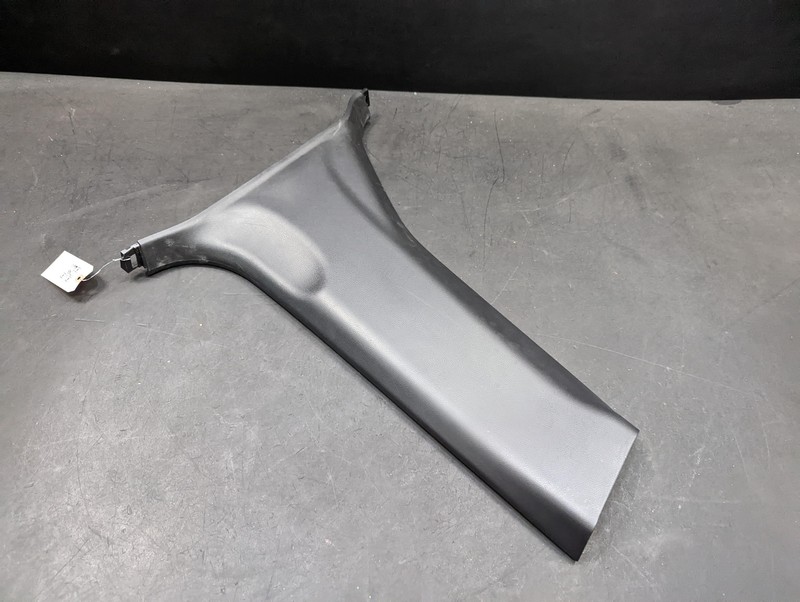Center Right B Pillar Lower Trim Panel 2017 Honda CR-V 84121-TLA-A01 2018 - 2020