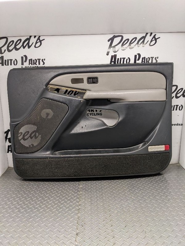 999-2002 Chevy Tahoe GMC Yukon Passenger R Front Door Panel Dark/Light G 1162768