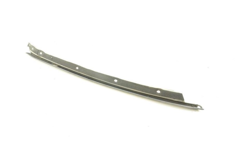 1984-1986 NISSAN 300ZX TURBO Z31 PASSENGER RIGHT SIDE WINDSHIELD TRIM