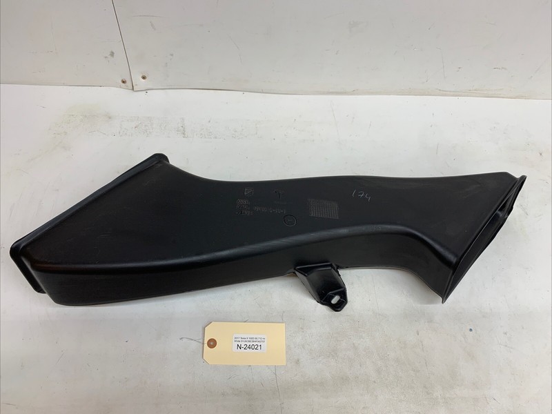 ⚡️16-20 Tesla Model X Left Side Outlet Air Duct Tube OEM 24021 M19