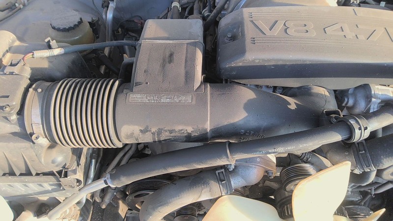 Air Intake Tube/resonator TOYOTA TUNDRA 01 02 03 04