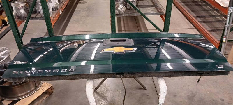 14-'16 CHEVROLET SILVERADO 1500 tailgate Gate w/assist Green OEM Grade A