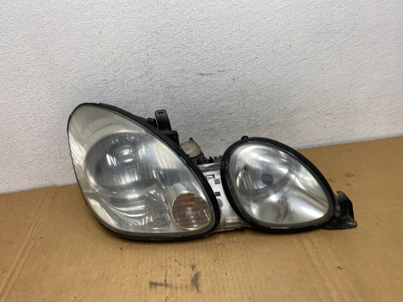 2001 to 2005 Lexus GS430 Gs300 Right Passenger Headlight Halogen AD2670 DW