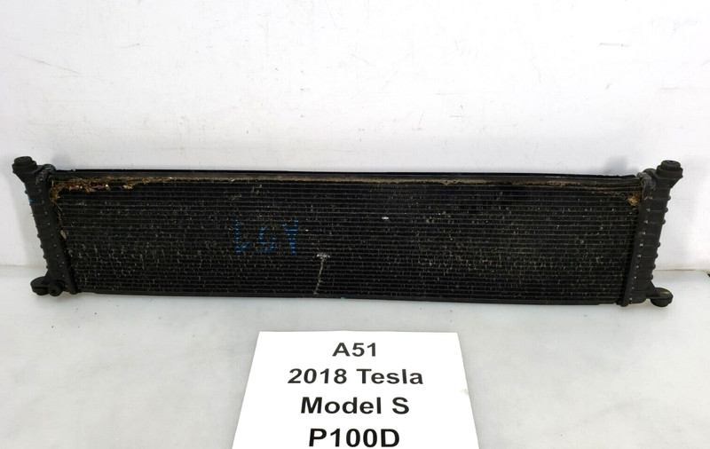 ✅ 2016-2020 OEM Tesla Model S Front Center Lower Main Coolant Radiator Assembly