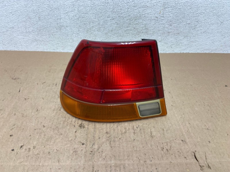 1997-1999 Saturn SL SL1 Sedan Left Driver Lh Side Tail Light OEM AE6612 LK