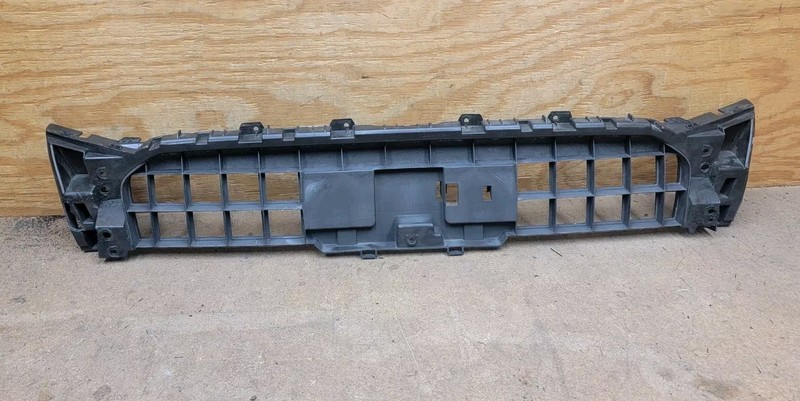 2013 2014 2015 2015 2017 Audi Q5 Front Bumper Grille Bracket 8R0853692B OEM