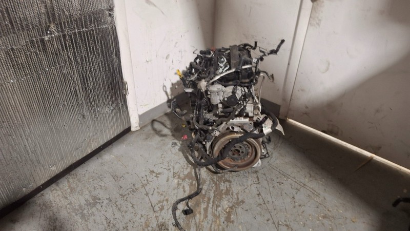 2015 Volkswagen Passat 2.0L Engine Turbo Diesel TDI OEM