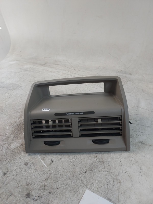 08-12 ESCAPE MARINER TRIBUTE CENTER DASH BEZEL TRIM A/C Vents Tan/beigeOEM