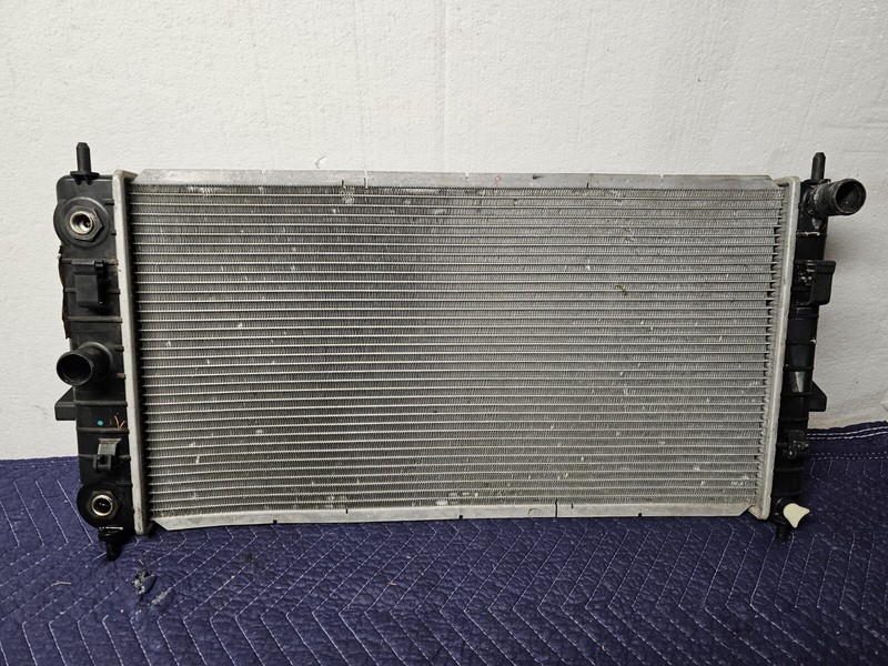 2608Radiator Fit for Cobalt G4 G5 Pusuite ION 2.0 2.2 2.4 L4
