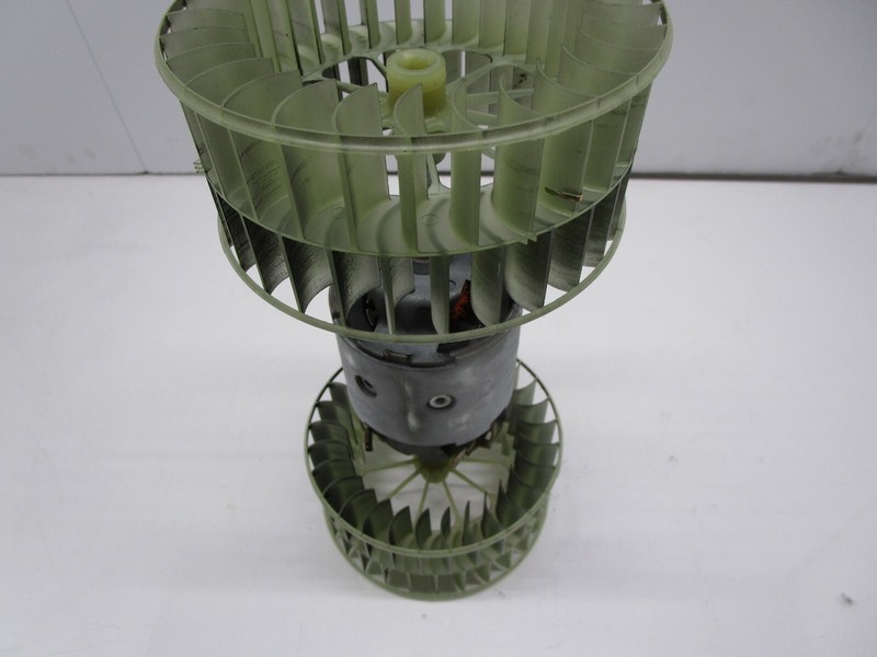 90-02 MERCEDES R129 300SL AC HEATER BLOWER MOTOR OEM