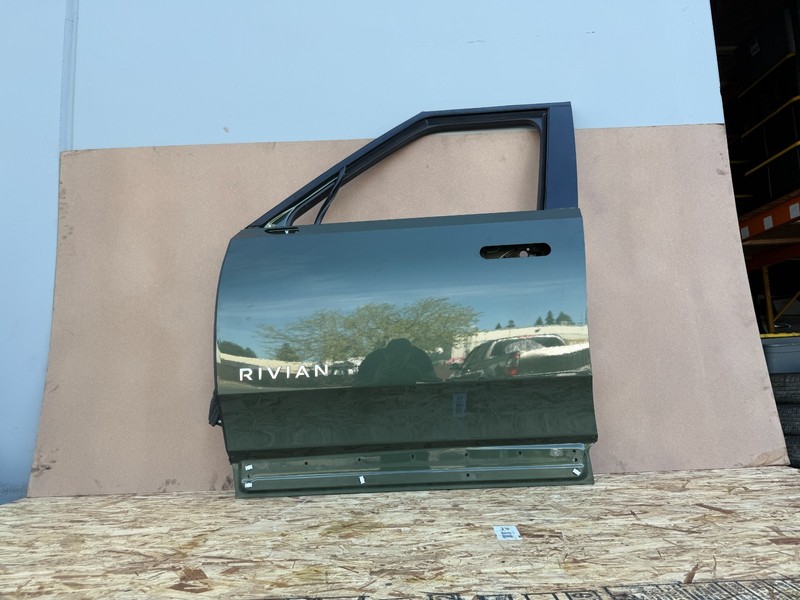 RIVIAN R1S 2022-2026 OEM FRONT LEFT DRIVER DOOR SHELL ASSEMBLY GREEN (INTACT)