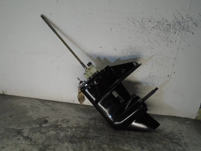 Used 25hp 15" Mercury Four 4 Stroke Outboard Motor Lower Unit 25 hp