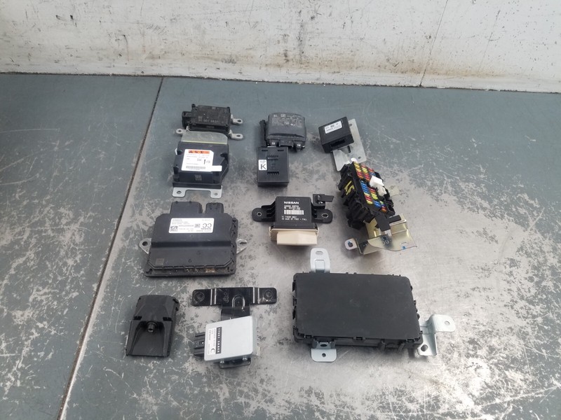 2023 Nissan ZBody Control Modules #2053 B3