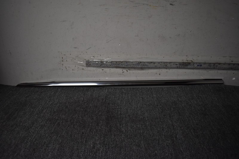 DOOR WINDOW CHROME MOLDING FACTORY OEM