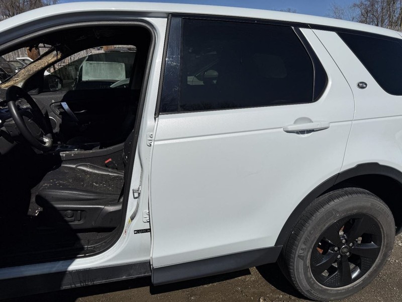 20-21 ROVER DISCOVERY SPORT LEFT ROCKER W/POST WHITE PC:1AQ AT AWD 20K SE 66557
