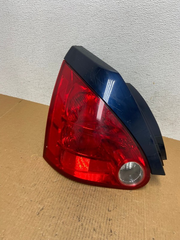 2004 2005 2006 2007 2008 Nissan Maxima Left Driver Lh Tail Light AD9359 LK