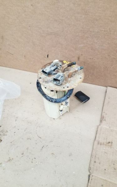 Fuel Pump Assembly Tank Mounted Fits 02-05 SEDONA 233341