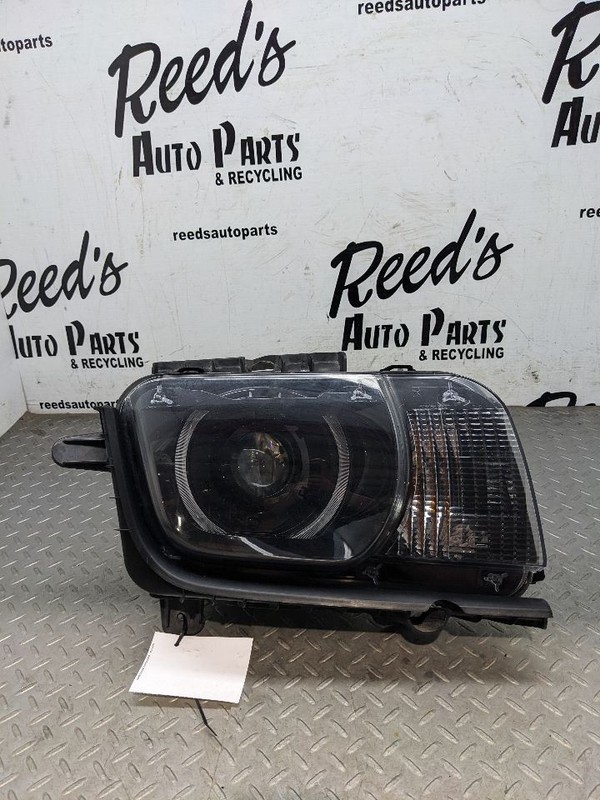 Passenger Headlight HID Opt T4F ZL1 Fits 10-15 CAMARO 1155558