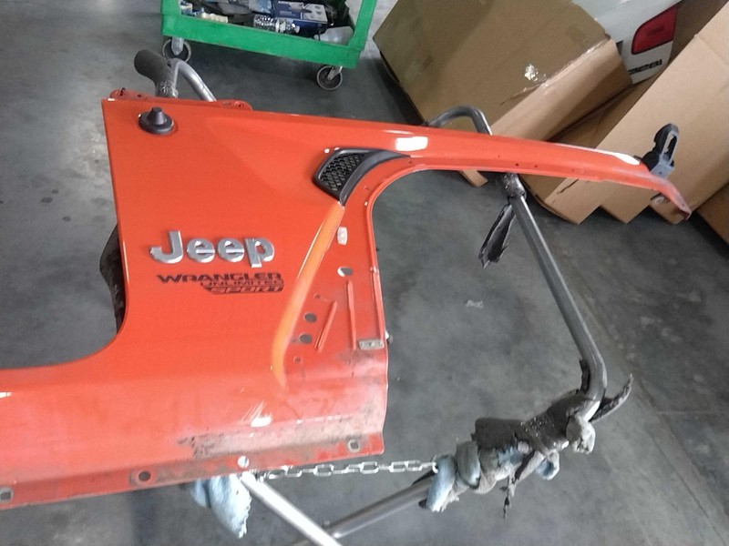 2018 Jeep Wrangler Front Right Fender Orange OEM Used 7674426 4DR SUV
