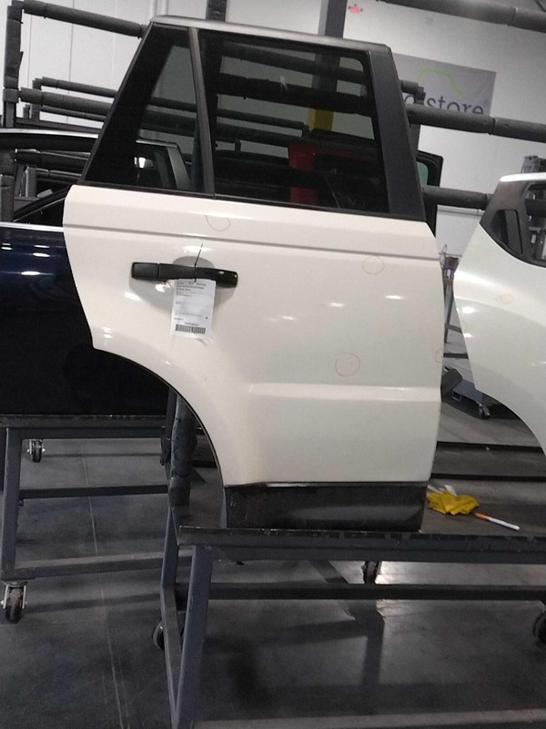 2008 Land Rover Range Rover Sport Right Rear Door White SCRATCHED 126K Miles