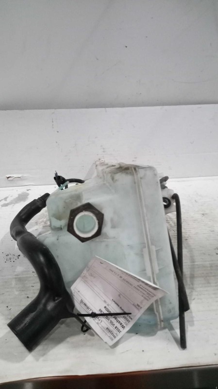 2018 VOLVO XC60 Washer Fluid Reservoir OEM Red 2.0L 91000 Miles 316623370