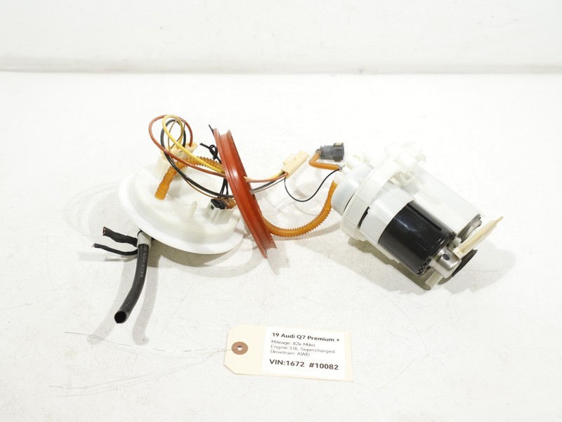 2017-2019 Audi Q7 3.0L Tank Mounted Fuel Pump Assembly 4M0919087F OEM