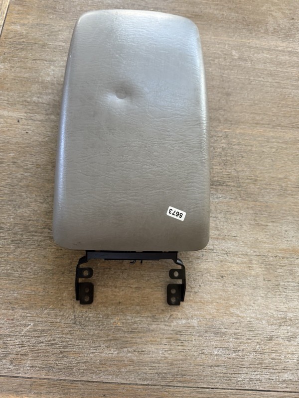 2002-2004 Toyota Camry LE Front Console Lid02-06 OEM