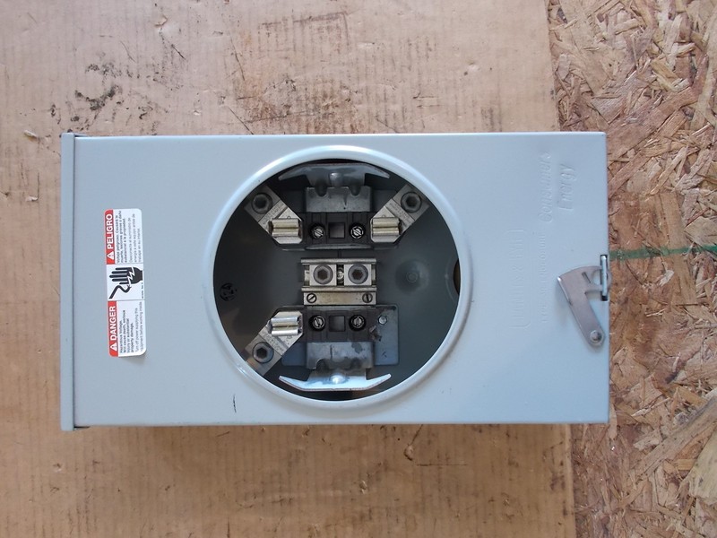 Comsumers Energy Meter Socket C-8253 *FREE SHIPPING*