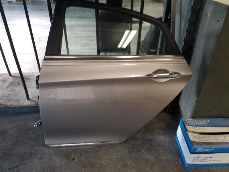 Driver Rear Side Door Electric VIN C 5th Digit Hybrid Fits 11-15 SONATA 3212091