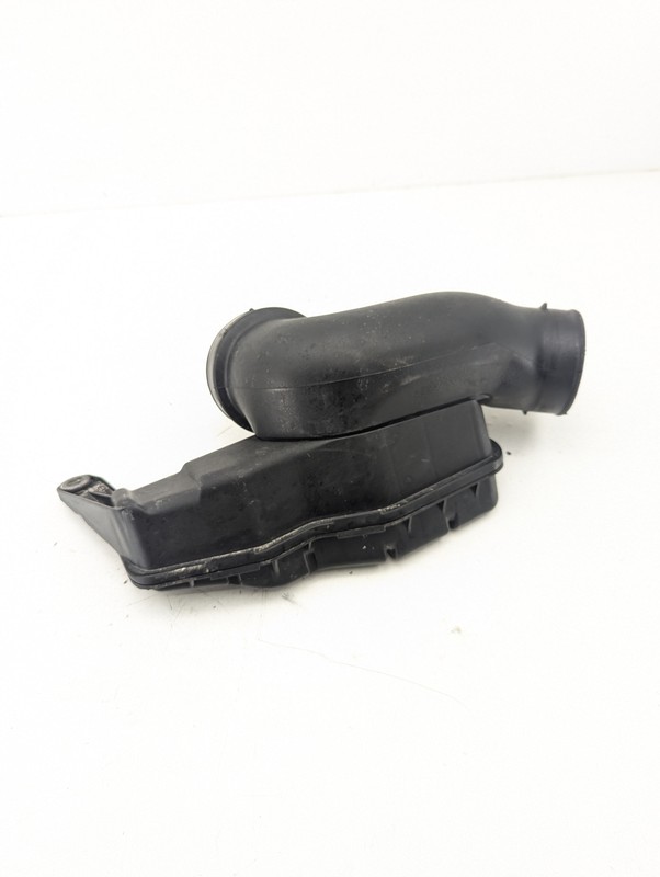 92-94 LEXUS SC400 AIR INTAKE RESONATOR HOSE PIPE LINE OEM