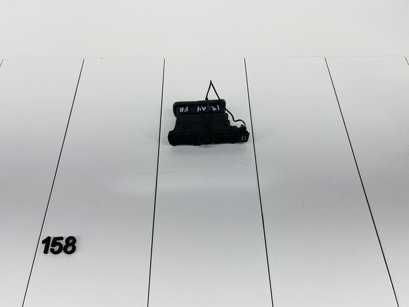 19-20 AUDI A4 B9 FRONT RIGHT PASSENGER SIDE DASHBOARD AIR VENT GRILLE OEM