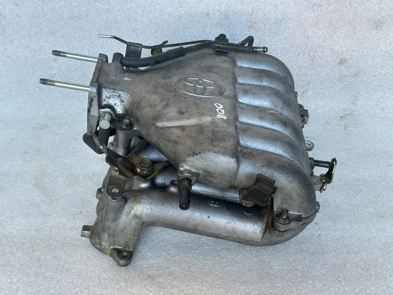 1996-2004 Toyota Tacoma 3.4L 4x4 Upper & Intermediate Intake Manifold OEM