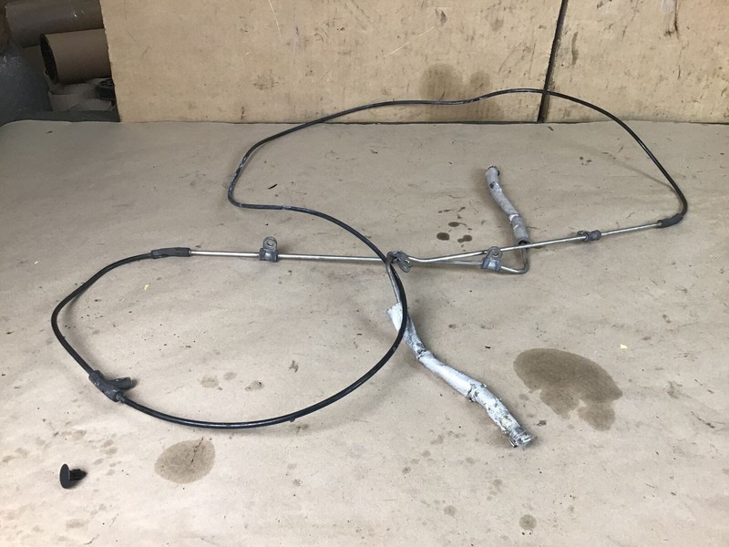 Audi R8 2011 Vacuum Pump Reservoir Hose Pipe Line 08-12 ;:O