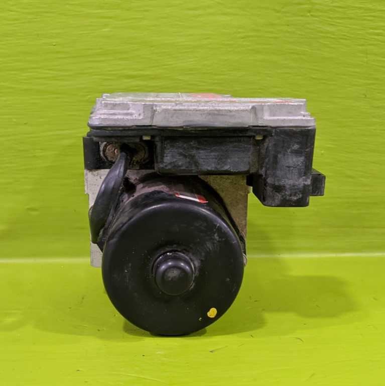 00 01 02 YUKON ABS ANTI LOCK BRAKE SYSTEM ASSEMBLY W/TRACTION OEM 3853-14