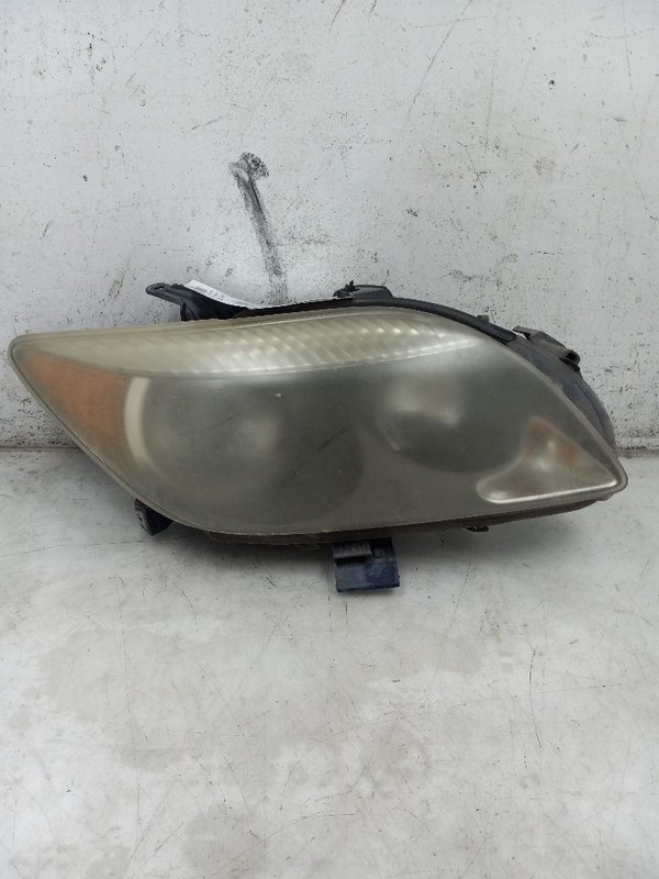 05 06 07 SCION TC PASSENGER RIGHT HEADLIGHT BLACK BACKGROUND