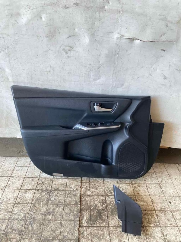Front Door Trim Panel TOYOTA CAMRY Left 15 16 17