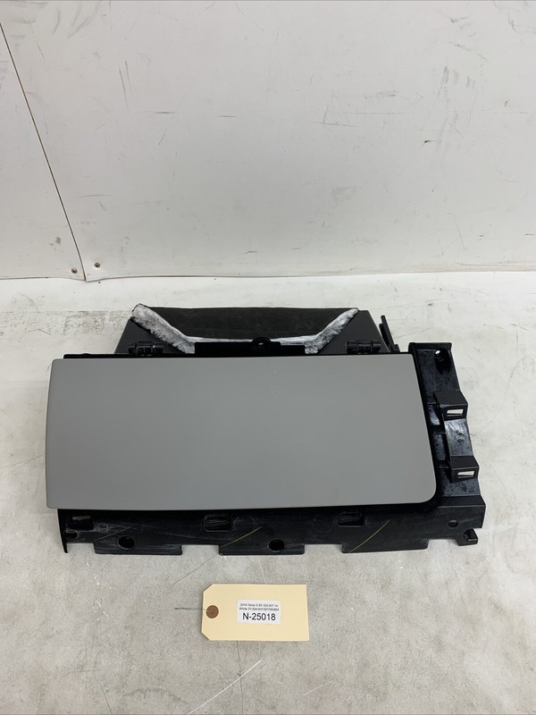 16-20 Tesla S Dashboard Instrument Panel Glove Box Storage glovebox 25018 U12