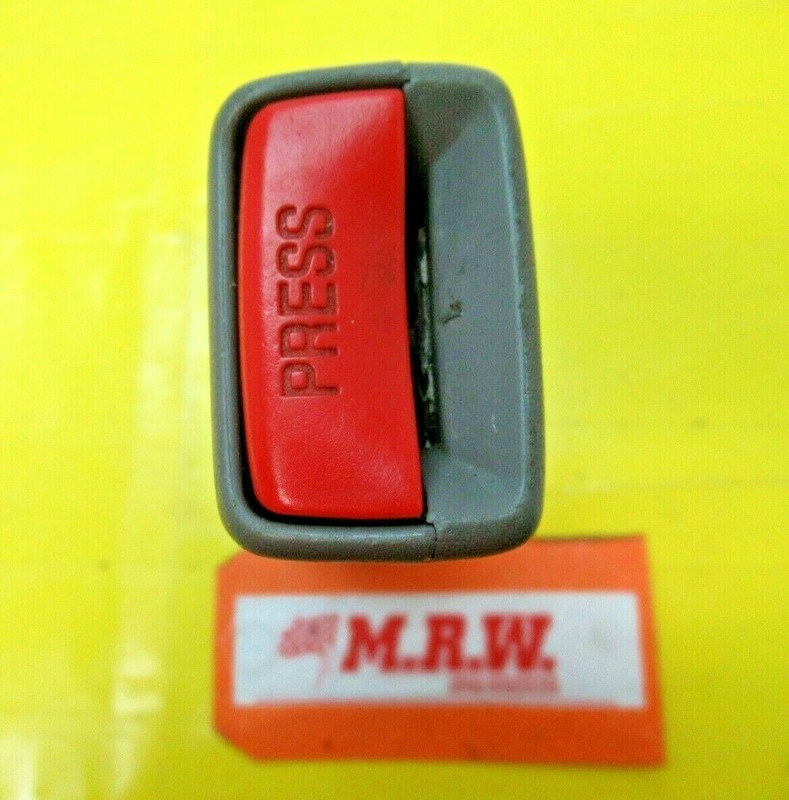 RIGHT FRONT SEATBELT SEAT BELT BUCKLE LATCH PASSENGER RF for 00 01 02 MAZDA 626