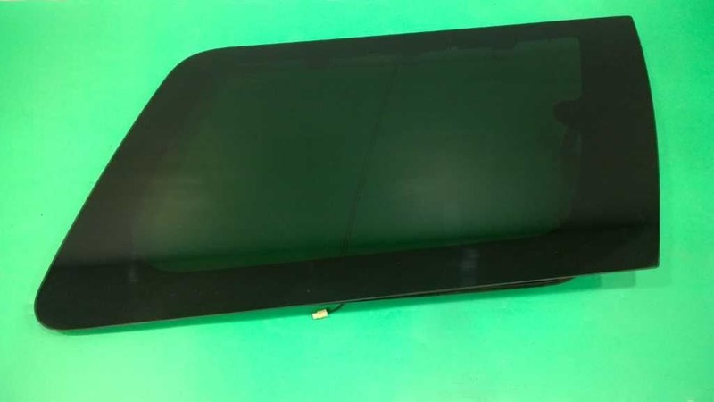 03 04 05 NAVIGATOR PASSENGER RIGHT REAR QUARTER WINDOW GLASS OEM 3086-83