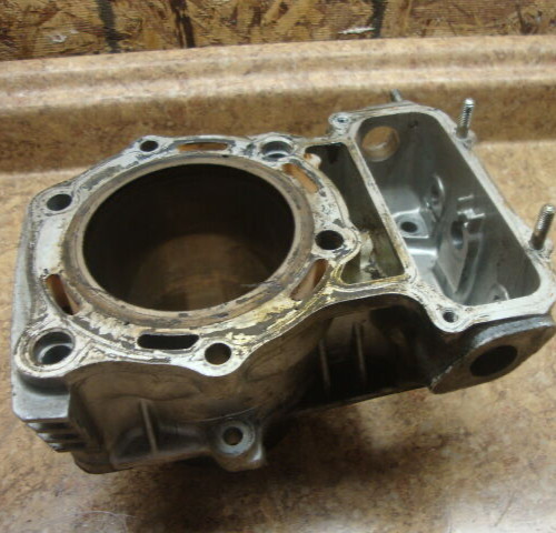 1986 Kawasaki Vulcan VN750 VN 750 A 86 Engine Motor Front Cylinder Jug Barrel