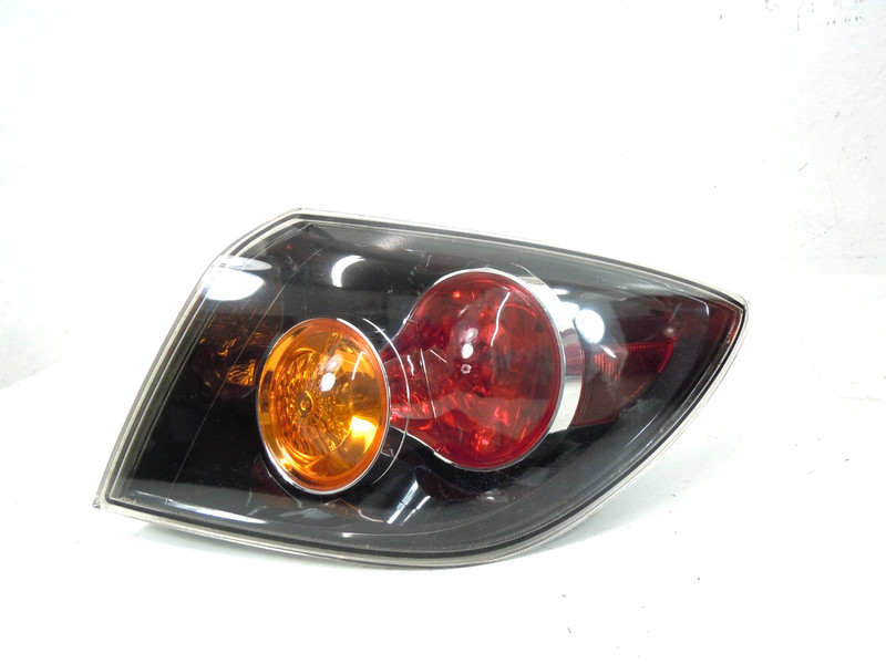 2004-2006 Mazda 3 Hatchback Quarter Panel Mounted Tail Light Passenger Right OEM