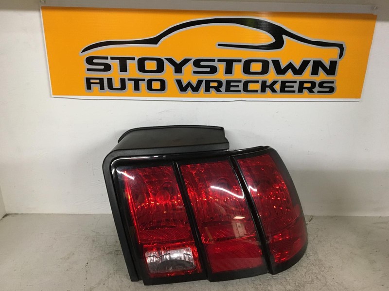 99-'04 FORD MUSTANG Right Passenger TaillightOEM Grade A Condition!
